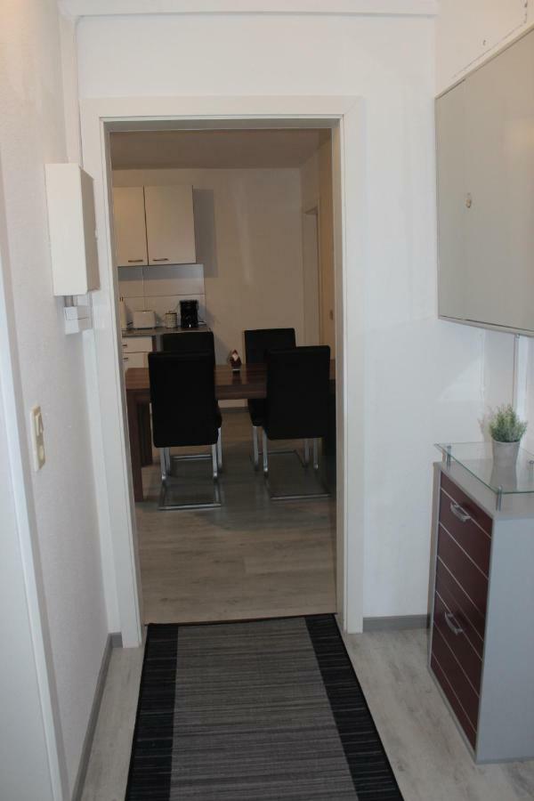 Gut Gelegenes Appartment Mit Wifi, Parkplatz, Wama, Trockner Usw. Kaiserslautern Exterior photo